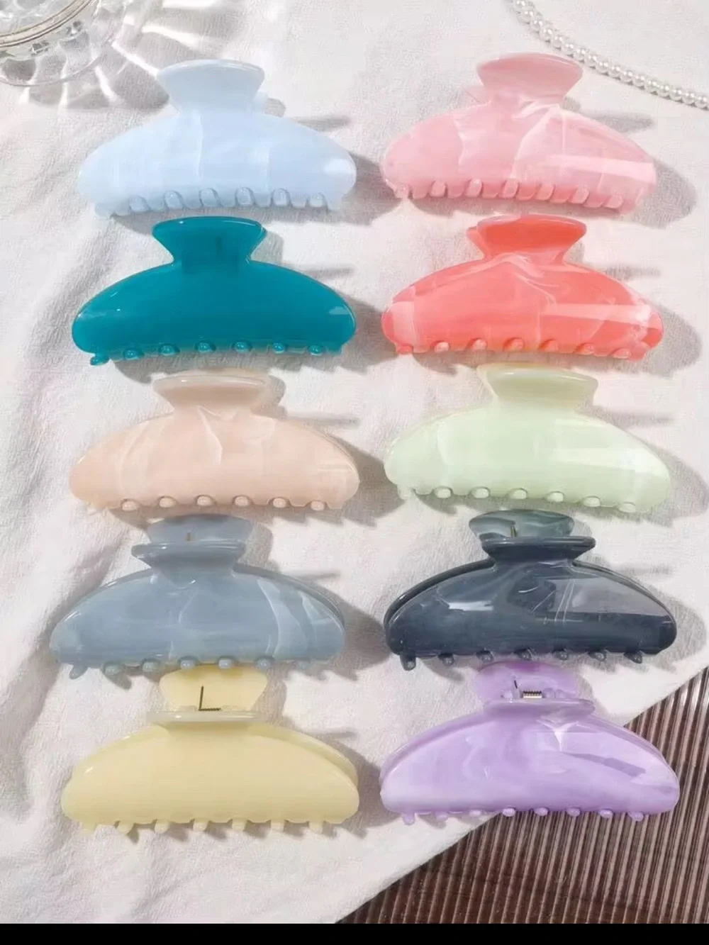 **LISTING IS FOR ONE CLIP ONLY** NWOT